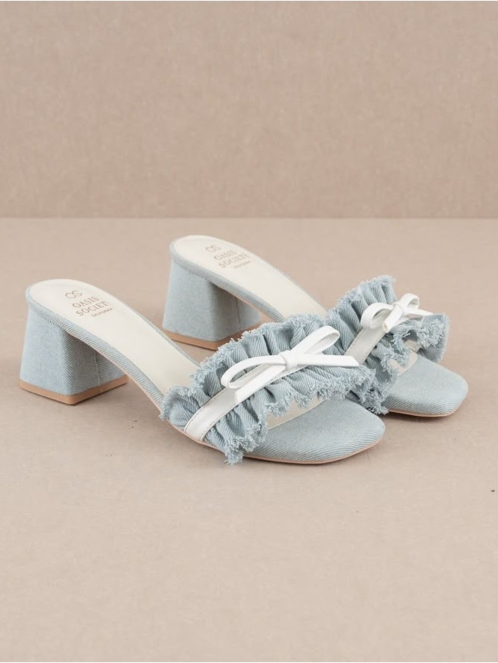 Oasis Society - The Julissa Denim | Romantic Low Heel Sandal - size 6